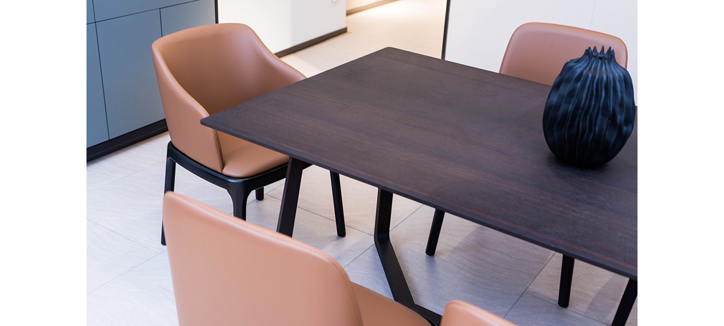 意式风格-餐桌餐椅